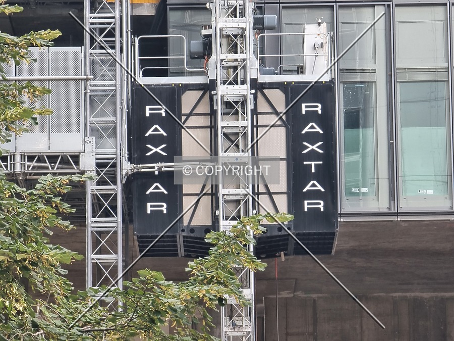 FOUR Frankfurt - Tower 1 by Nephilim