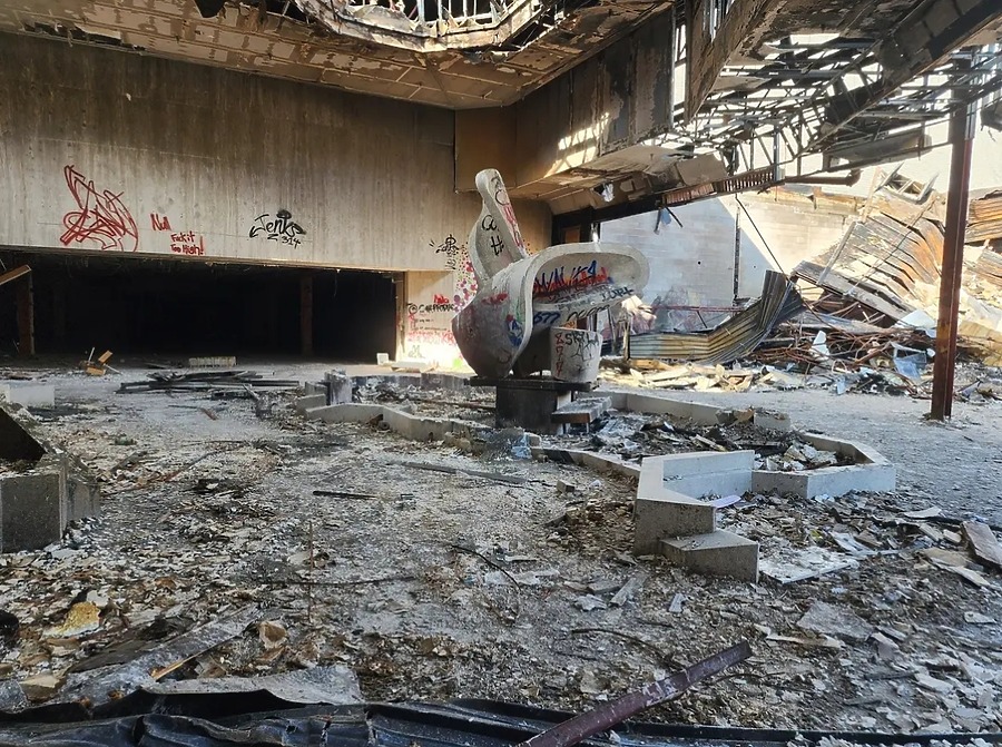 Jamestown Mall by Shiny ATV BIKE