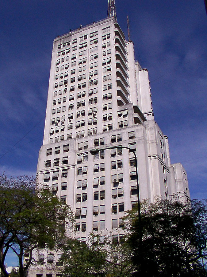 Edificio Ministerio de Obras Públicas de la Nación by Daniel Kieckhefer
