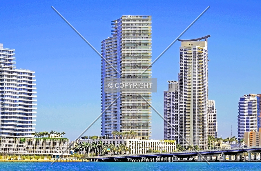 ICON at South Beach by Jorge Molina