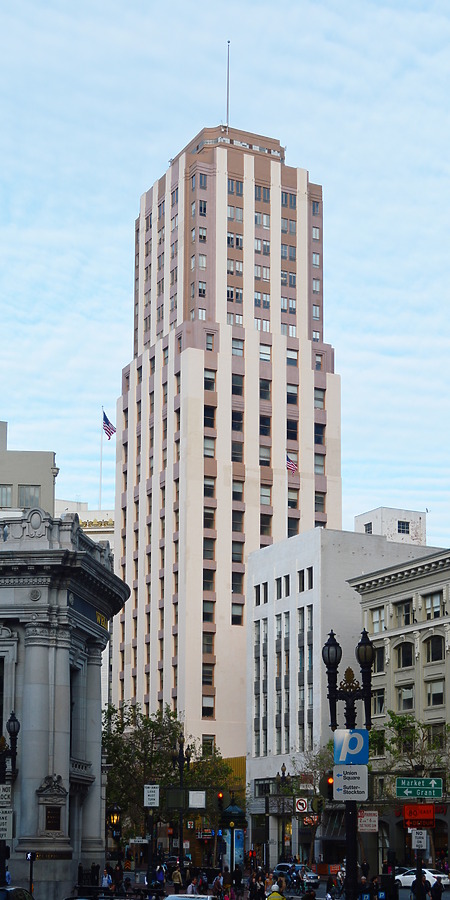 Central Tower by Huopa