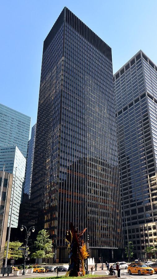 the seagram building in new york city