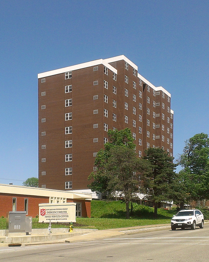 Lampe Hi-Rise Apartments by Ryan Hildebrand