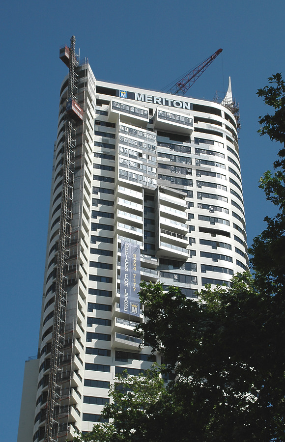 Meriton Tower by John Bek