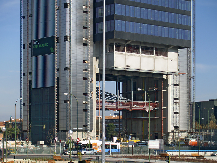Torre Caja Madrid by Cesar Serrano