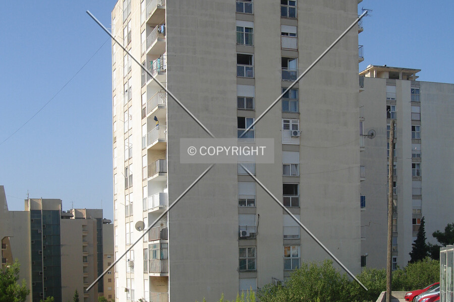 Njegošev trg 2e