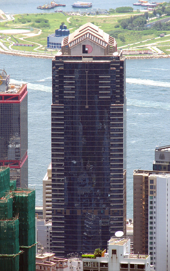 Cosco Tower by Wilson Ling
