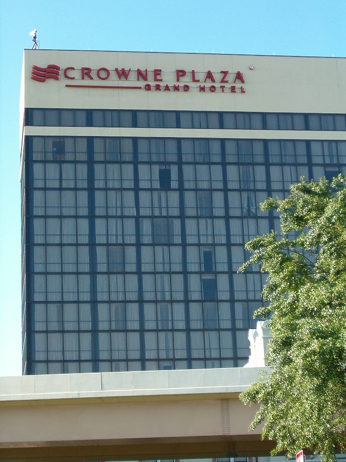 Pensacola Grand Hotel by Rodney Gunn