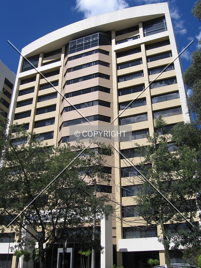 Edificio Olympus I by Rodrigo Salas