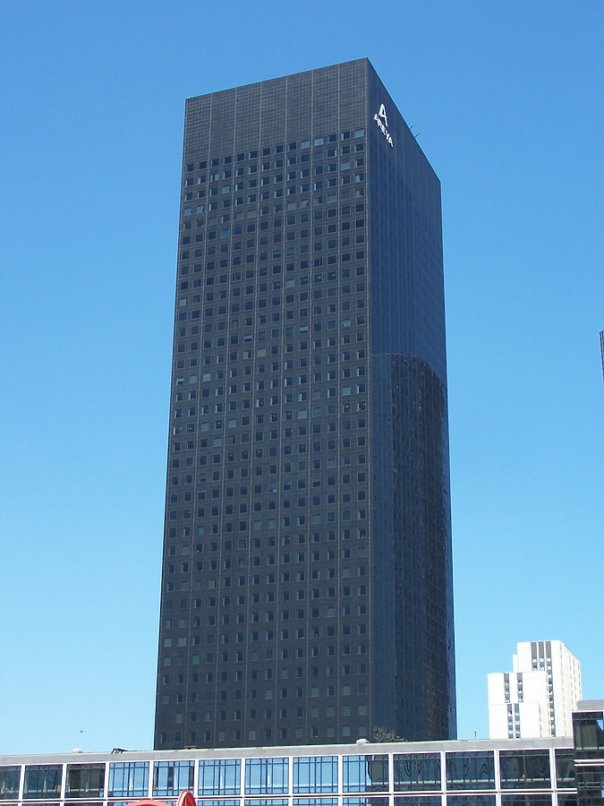 Tour Areva by Florian Barbier