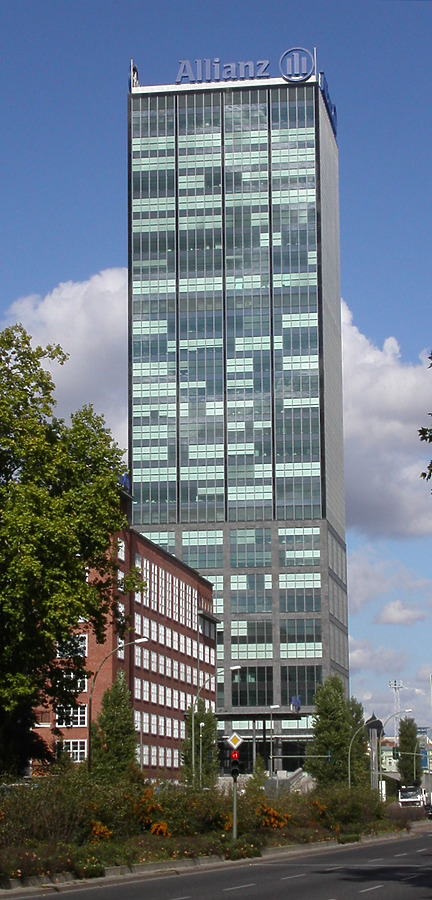 Hochhaus Treptower by Cesar Serrano