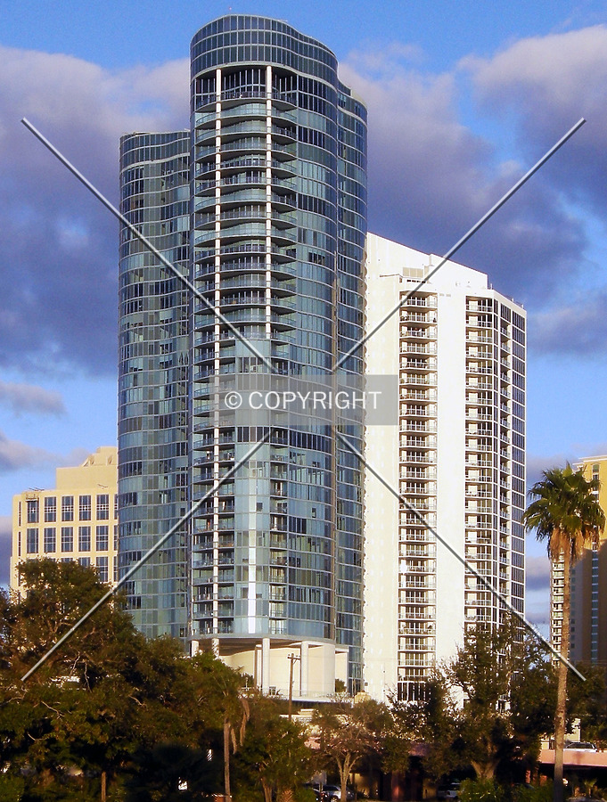 Las Olas River House by Jorge Molina