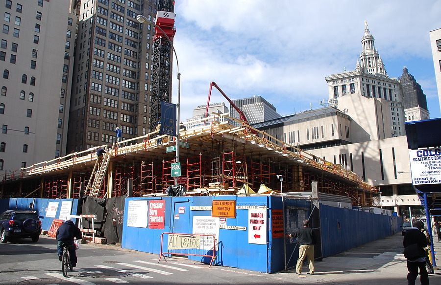 Eight Spruce Street by Huopa
