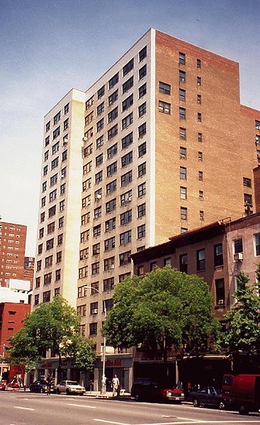 883-015-942