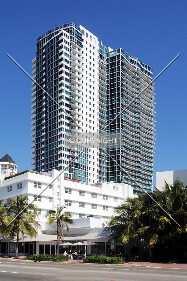 The Setai Tower by Jorge Molina