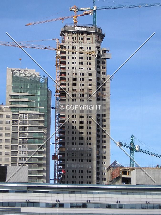 Torre Renoir 1 by Maximiliano Buono