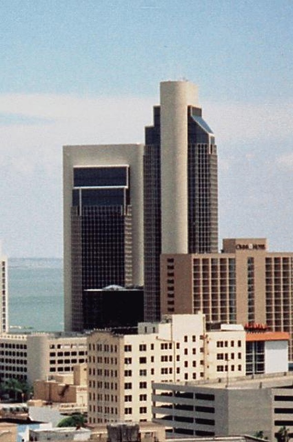 One Shoreline Plaza - North Tower by Kevin Lehnhardt
