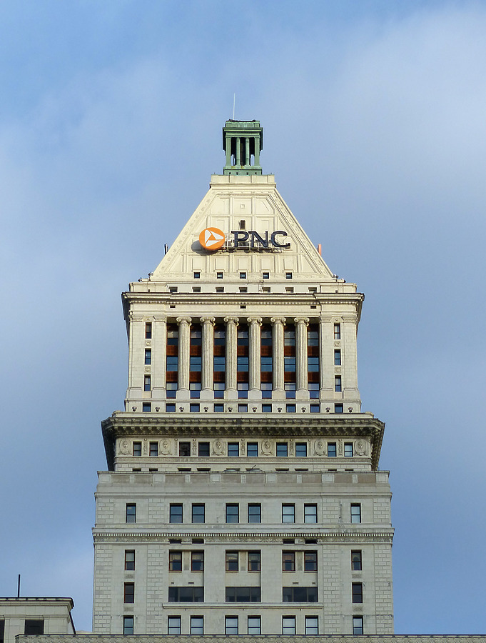 PNC Tower by Nate Lindsey