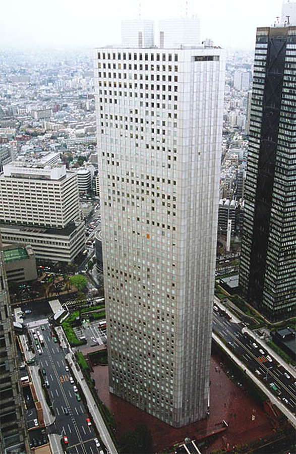 Shinjuku Sumitomo Building by Scott Murphy