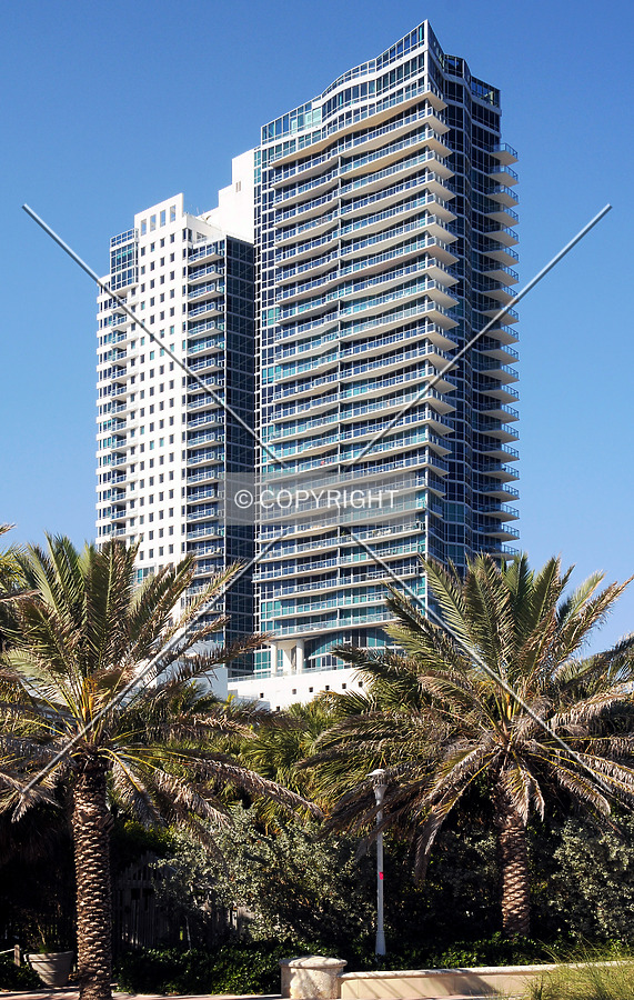 The Setai Tower by Jorge Molina