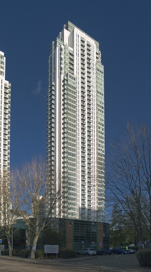 Pan Peninsula East Tower by Cesar Serrano