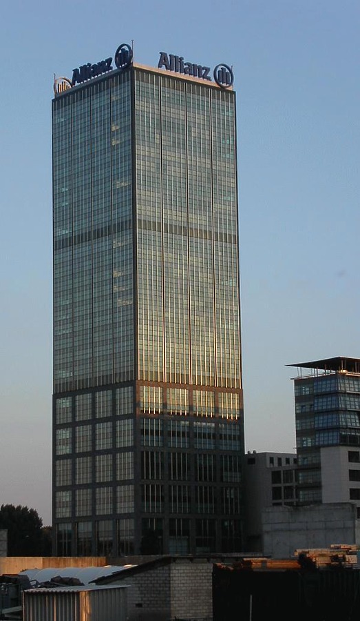 Hochhaus Treptower by Cesar Serrano