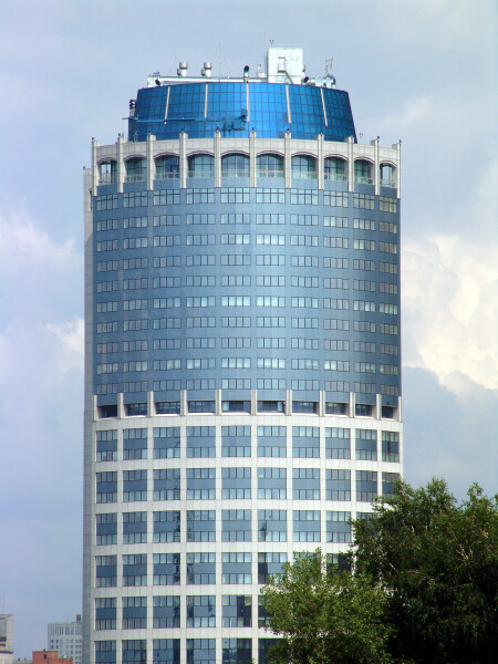 887-027-704