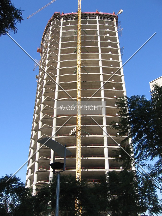 Torre Repsol YPF by Maximiliano Buono