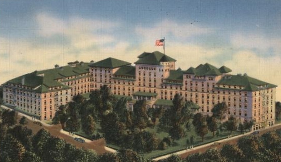 Eastman Hotel by Curt Teich & Co.