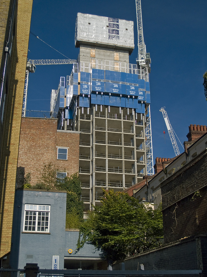 Chapter Spitalfields by Cesar Serrano