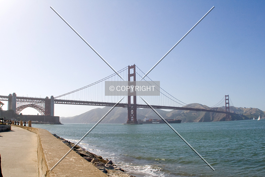 Golden Gate Bridge by Martin Bugajski