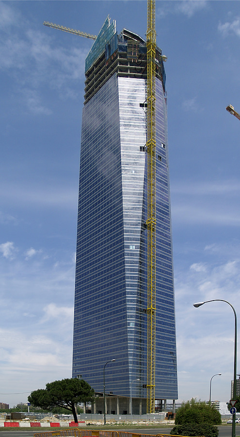 Torre de Cristal by Cesar Serrano