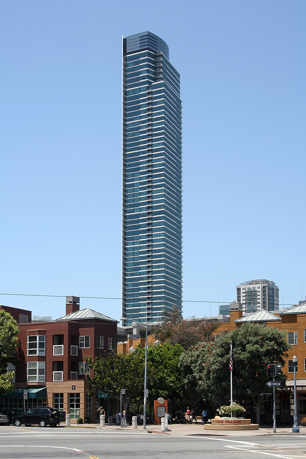 One Rincon Hill, South Tower by Michiel van Dijk