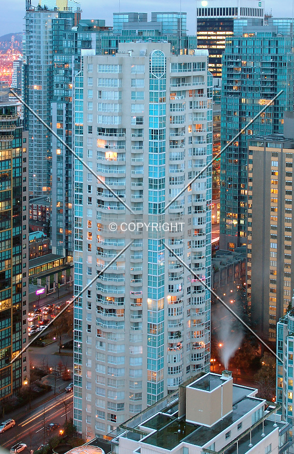 Emerald West by Alexander Ulyanov