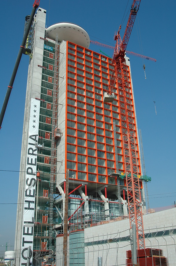 Hesperia Tower by David Guija