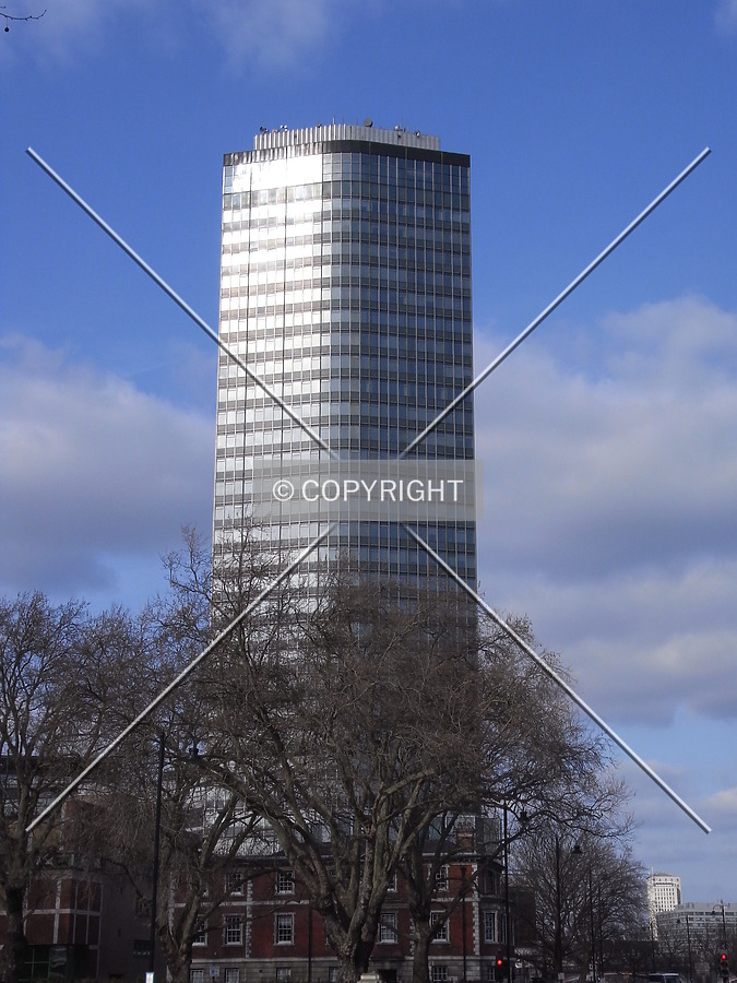 Millbank Tower by Jörg Berkemeyer