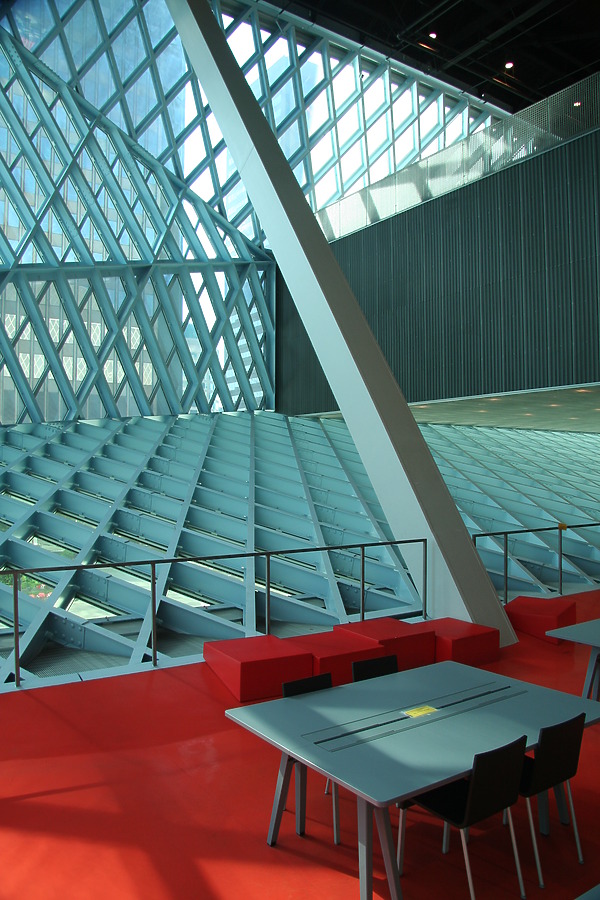 Seattle Central Library by Pavel Toczynski