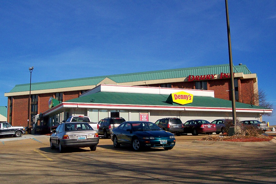 Arnold Pear Tree Inn by Ryan Hildebrand