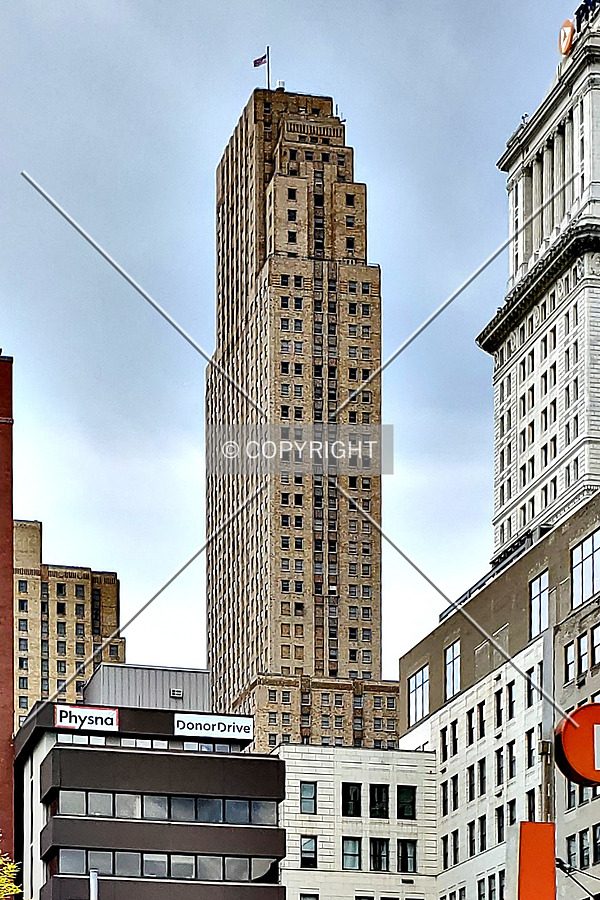 Carew Tower by Ryan Hildebrand