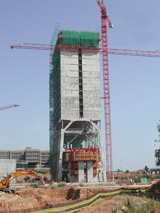 Hesperia Tower by David Guija