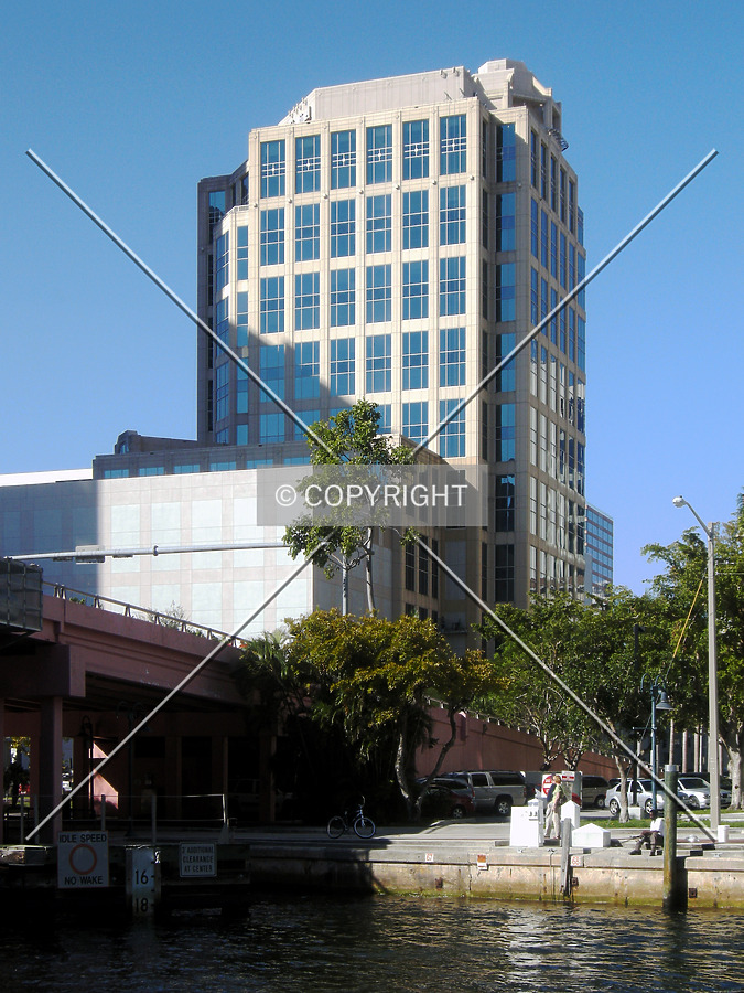 200 East Las Olas by Jorge Molina