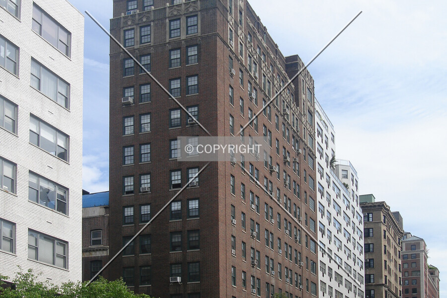 25 East 67th Street