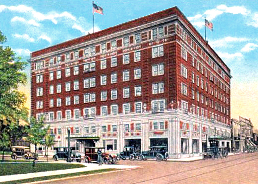 The Lofts at Roberts by Curteich