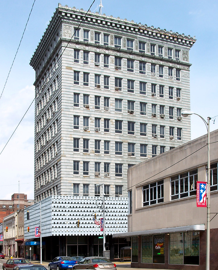 Sinclair Building by Bayberry Properties, LLC