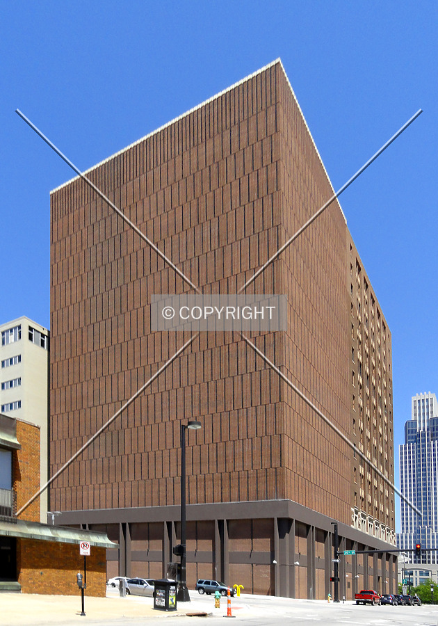 AT&T Building by Chris Patriarca