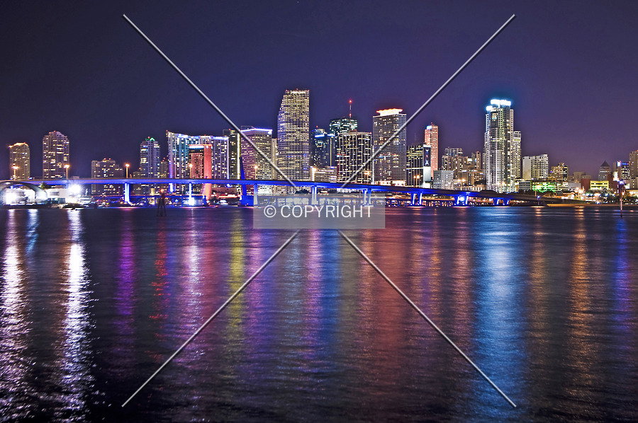 Southeast Financial Center by Jorge Molina