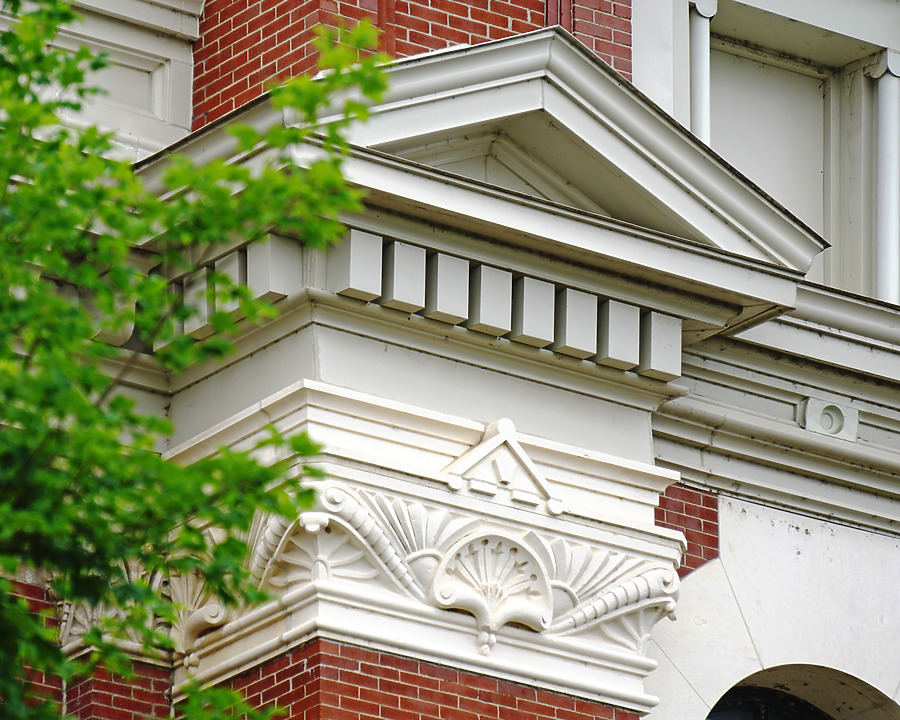 Montgomery County Courthouse by Ryan Hildebrand