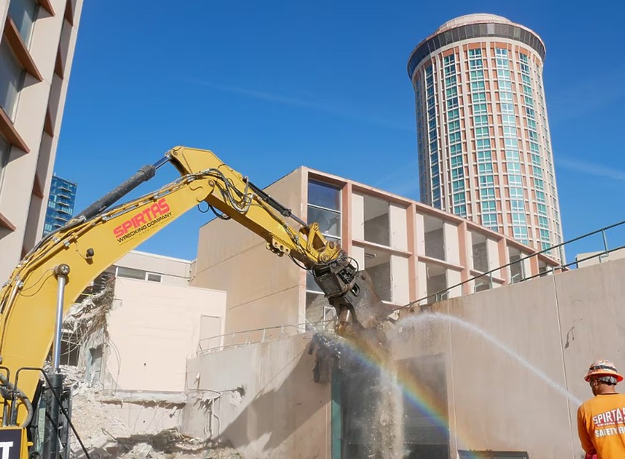 Millennium Hotel Saint Louis Tower I by Gateway Arch Park Foundation