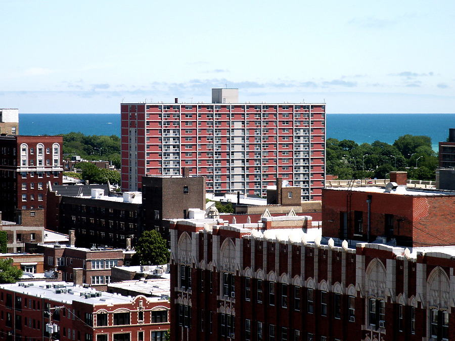 North Eastwood Shores Apartments by Daniel Kieckhefer