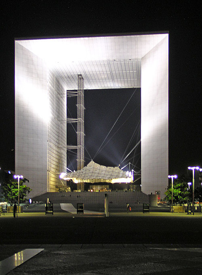 La Grande Arche by Pavel Toczynski